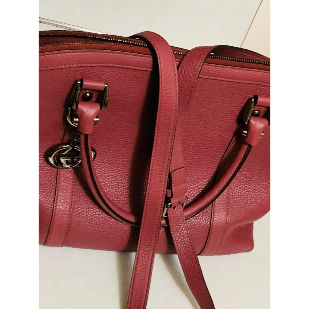 Gucci #341503 Convertible Dome Pebbled Leather Burgundy 2way Tote Bag with Charm - Picture 4 of 11